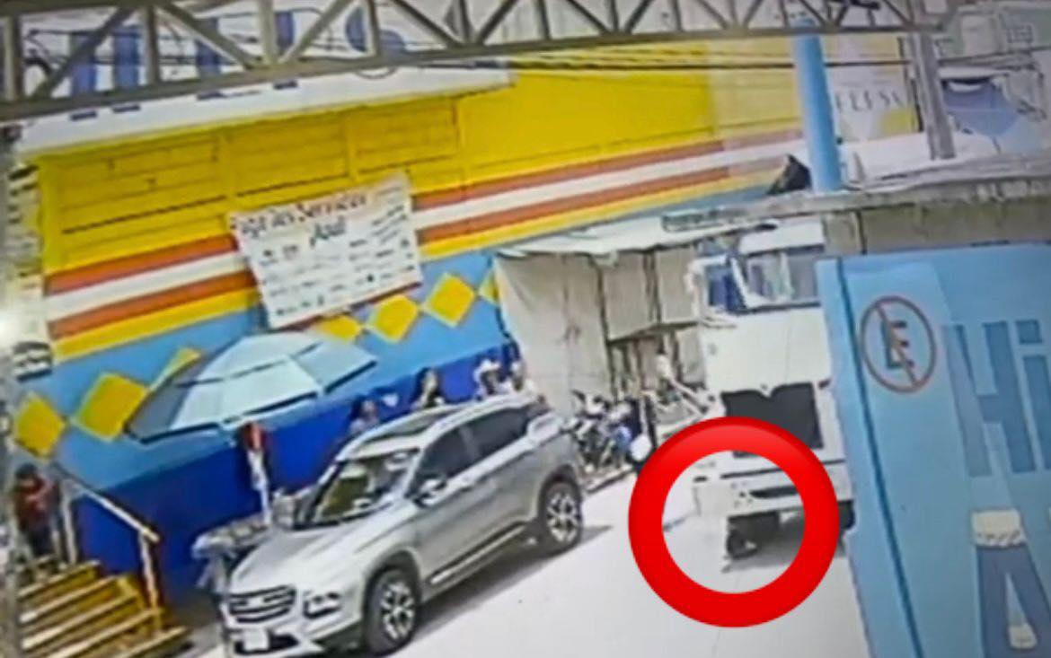 Menor estuvo apunto de morir aplastado por un tractocamión en Las Choapas.. Noticias en tiempo real