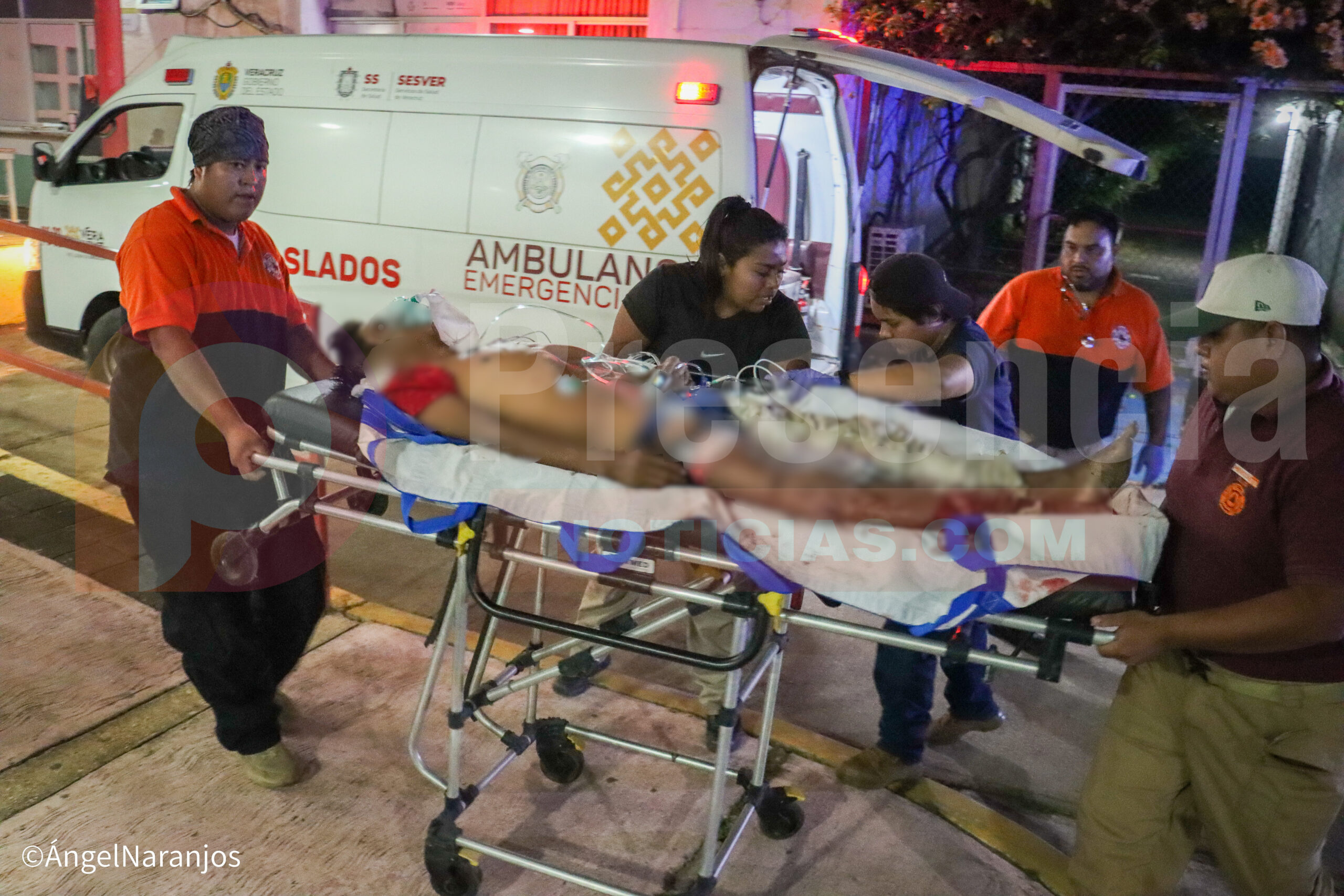 Hombre es golpeado en Texistepec; vecinos señalan que el pleito habría surgido por el presunto robo de una planta. Noticias en tiempo real